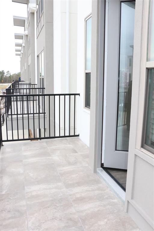 Foto del edificio - 18720 Centro Main St