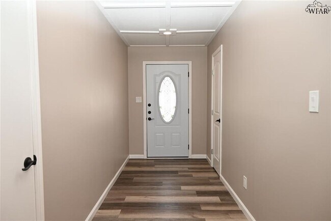 Foto del edificio - 5707 Hooper Dr