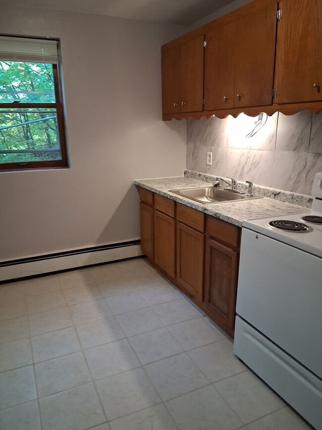 Foto del edificio - One bedroom Maplewood off Stillwater