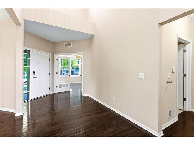Foto del edificio - 4720 Palmer Ct