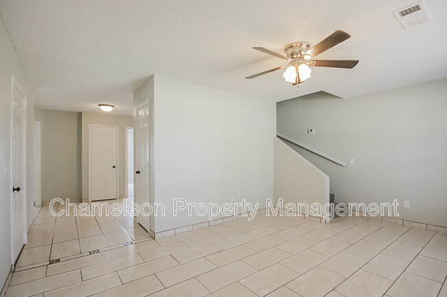 Foto del edificio - 3407 SW Victoria Pl