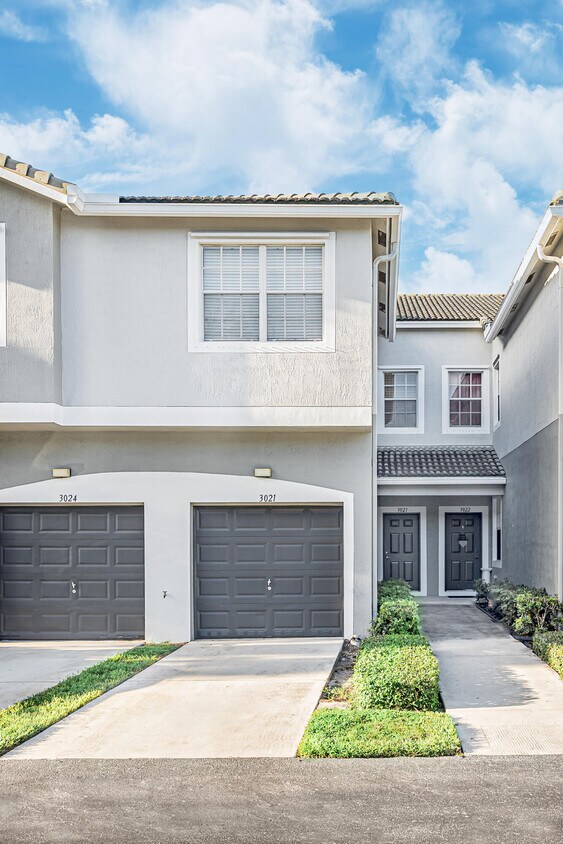 Foto principal - 3021 Grandiflora Dr
