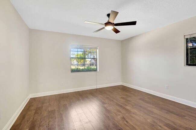 Foto del edificio - 11630 Anhinga Dr