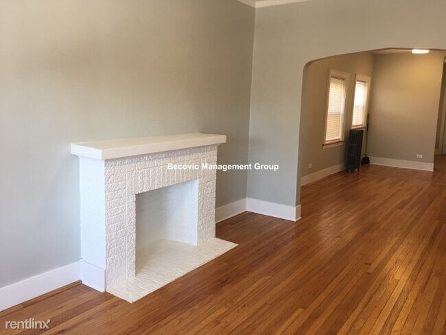 Building Photo - 2 br, 1 bath Apartment - 8415 Monticello Ave