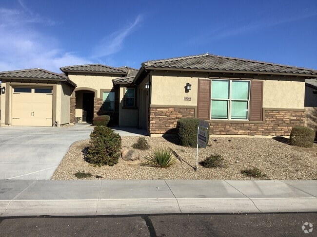 Building Photo - 18264 W Thunderhill Pl