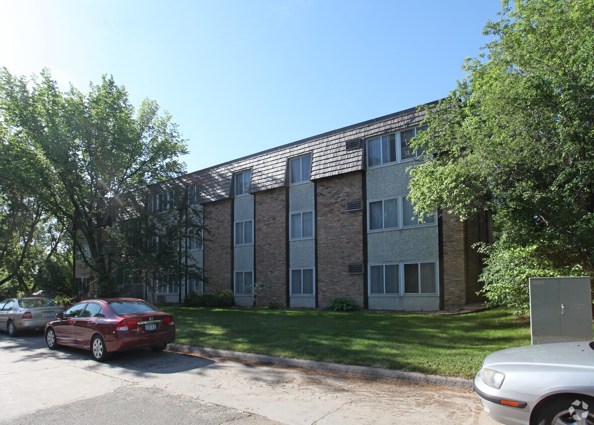 Greenway Commons Apartments Minneapolis, MN