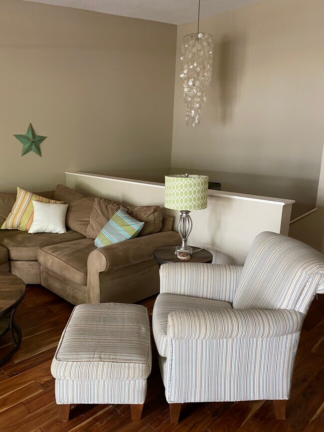 Foto del edificio - 3732 Hickory Ln