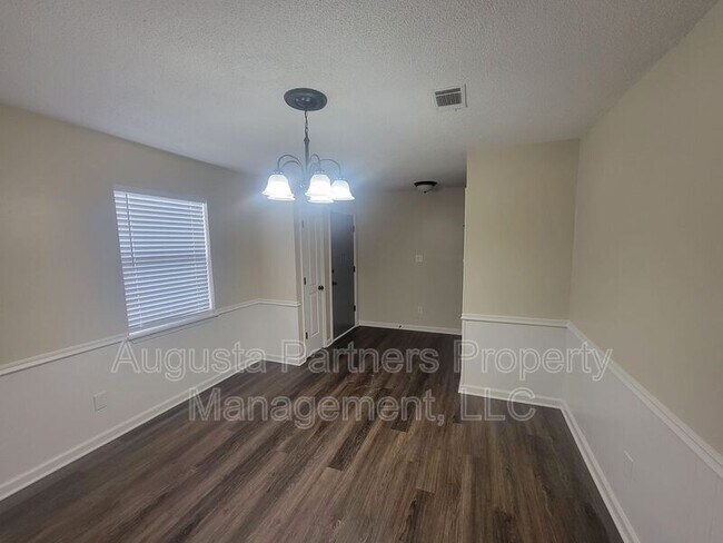 Foto del edificio - 2640 Teakwood Dr