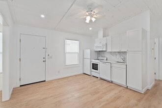 Building Photo - 720 Pritchett Ln