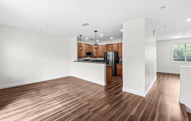 Building Photo - 536 NW 39th St