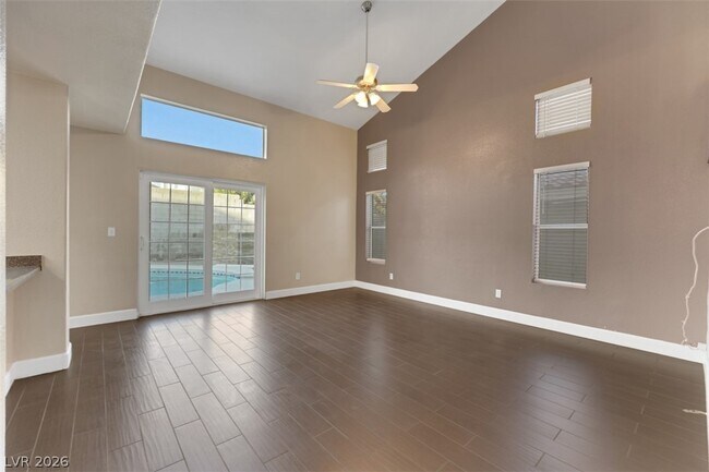 Foto del edificio - 7716 Curiosity Ave