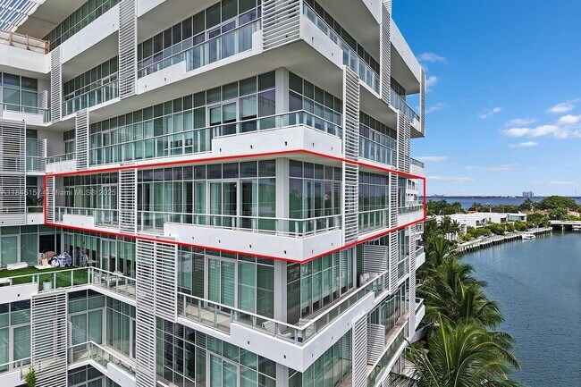 Foto del edificio - 4701 Meridian Ave