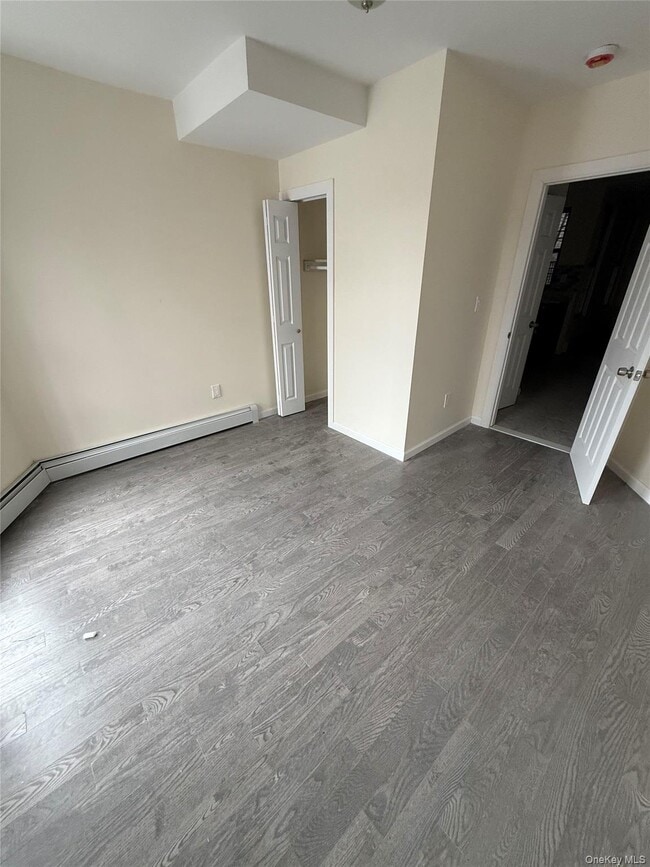 Building Photo - 1869 Carter Ave