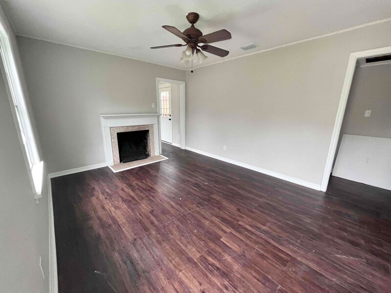 Building Photo - 2653 Foreman Cir
