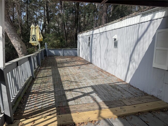 Foto del edificio - 422 Westchase St