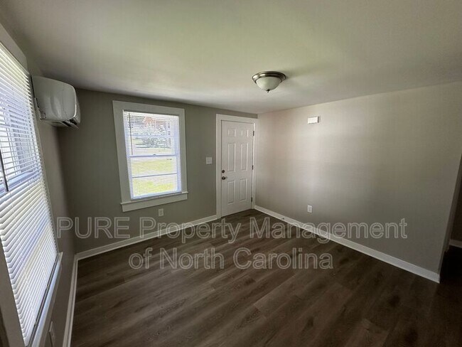 Foto del edificio - 204 Bookington Dr