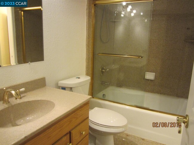 Building Photo - 327 Pantano Cir