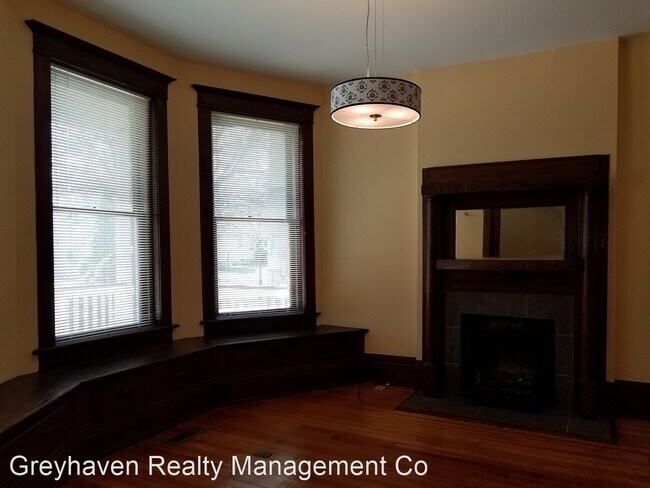 Foto del edificio - 2 br, 1 bath House - 1115 East 8th Street