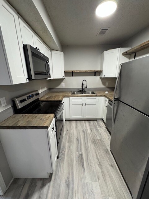 Foto principal - 108 Penny Ln