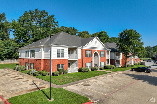 Foto del edificio - Town Parc At Tyler
