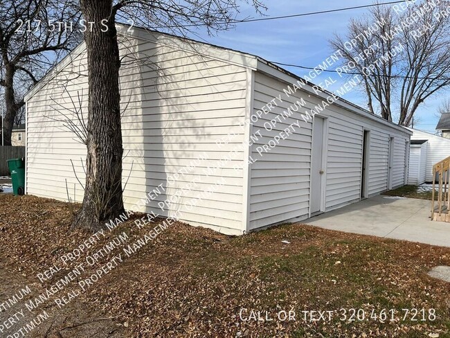 Building Photo - 1 Bedroom 1 Bath Apartment Available April...