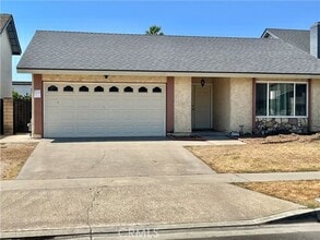 Building Photo - 4946 E Glenview Ave