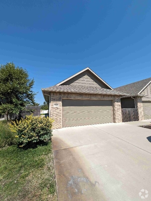 Clifton Cove Pet Friendly Houses for Rent Derby, KS 1 Homes