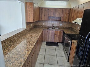 Building Photo - 433 SW 61st Terrace