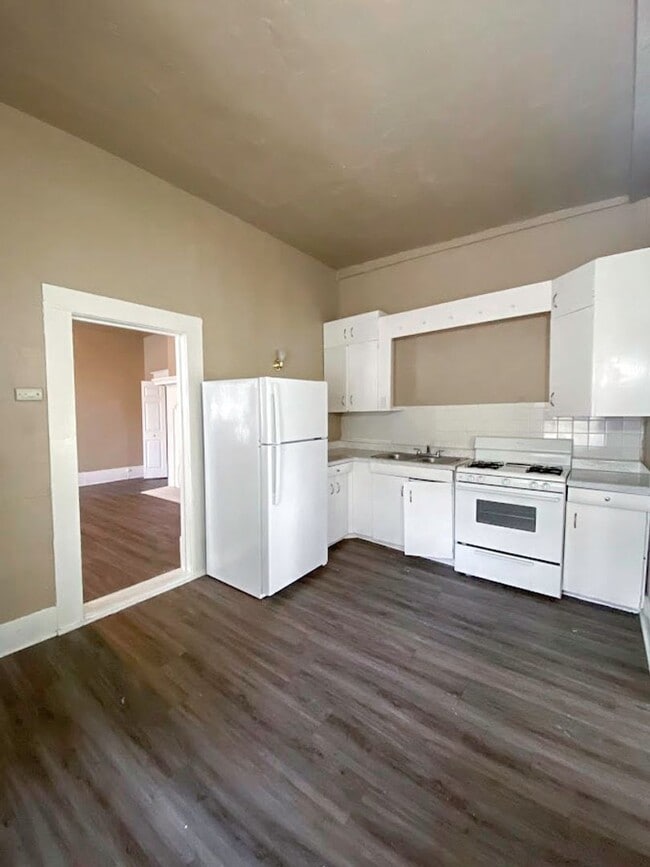 Foto del edificio - Awesome 1 bedroom | 1 bath apartment in historic home close to The PEARL!