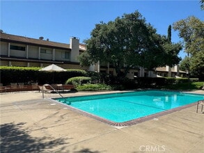 Building Photo - 1138 Las Riendas Way