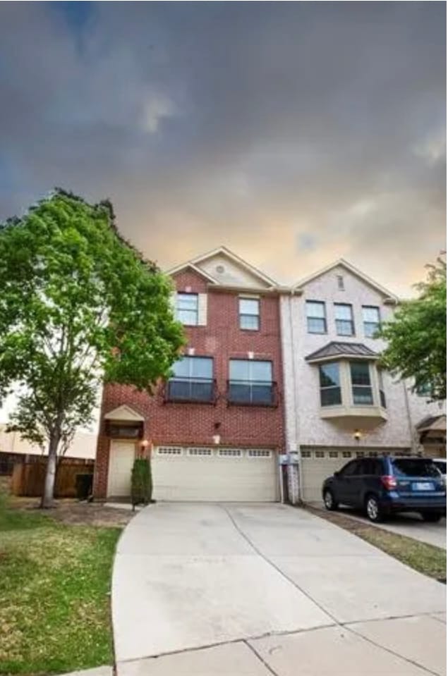 Building Photo - 469 Busher Dr