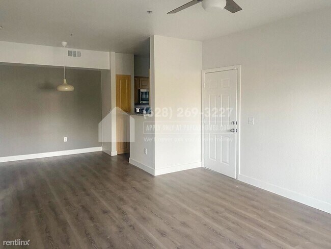 Foto del edificio - 1 br, 1 bath Condo - 6955 N Durango Dr Uni...
