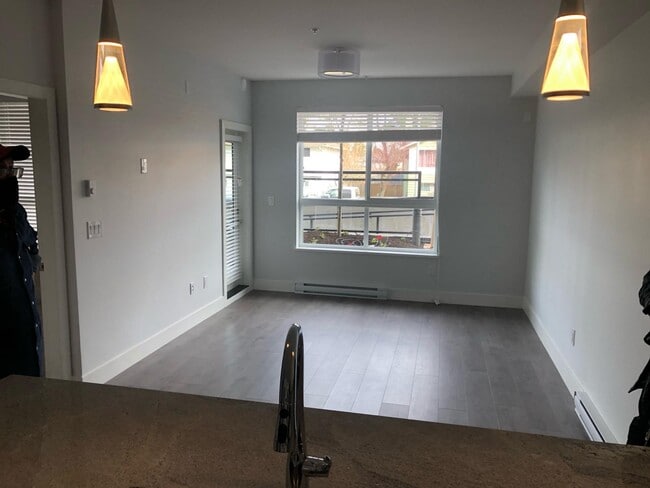 Building Photo - 5485 Brydon Cres