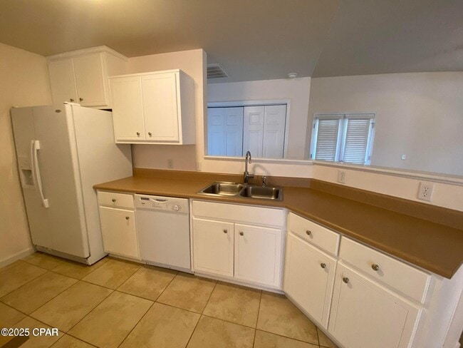 Foto del edificio - 3555 Brentwood Pl