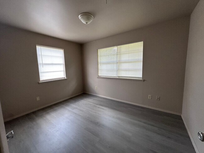 Foto del edificio - 308 N Inglewood Ave