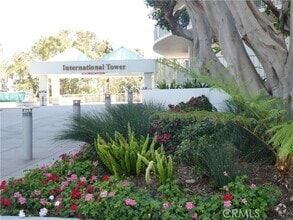 Building Photo - 700 E Ocean Blvd