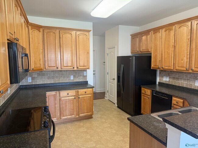 Foto del edificio - 5005 Liberty Park Cir SE