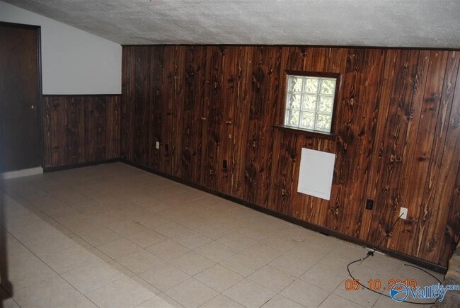 Foto del edificio - 3052 Boswell Dr NW