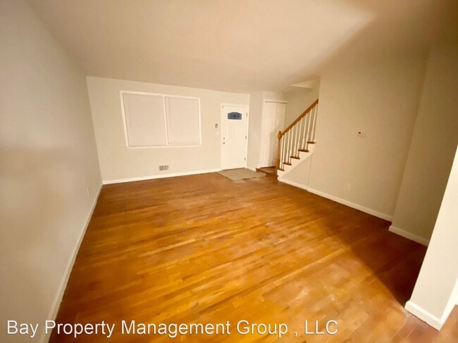 Building Photo - 3 br, 2 bath House - 5616 Whitby Rd