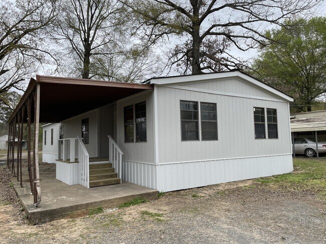 Building Photo - 9674 Flowers Rd