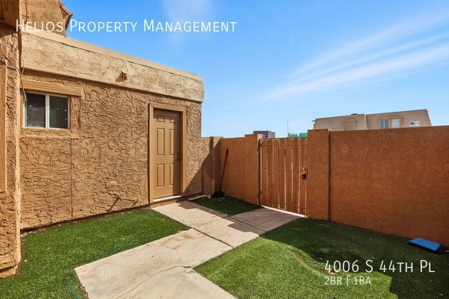 Building Photo - 4006 S 44th Pl
