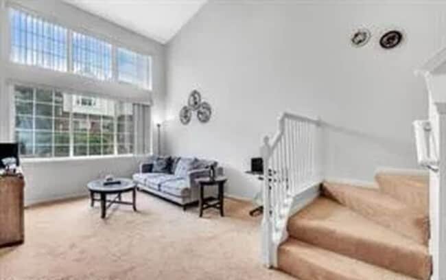 Building Photo - 41861 Yeats Dr