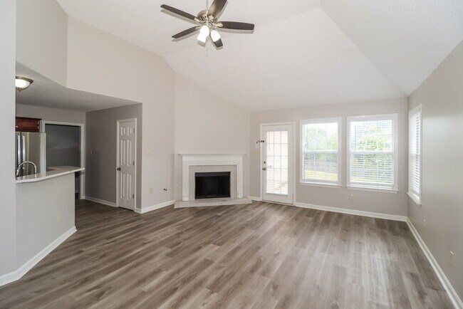 Building Photo - 8891 Hidden Springs Cove