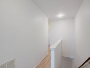 Building Photo - 22 Pine Needle Pl