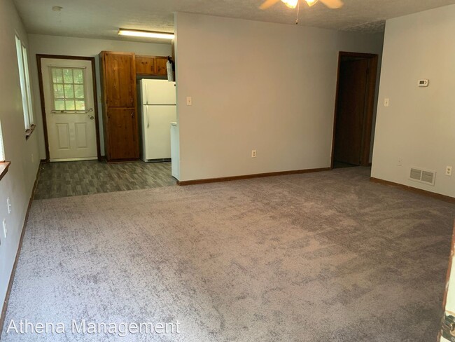 Foto del edificio - 2 br, 1 bath House - 122 Amanda Ct.