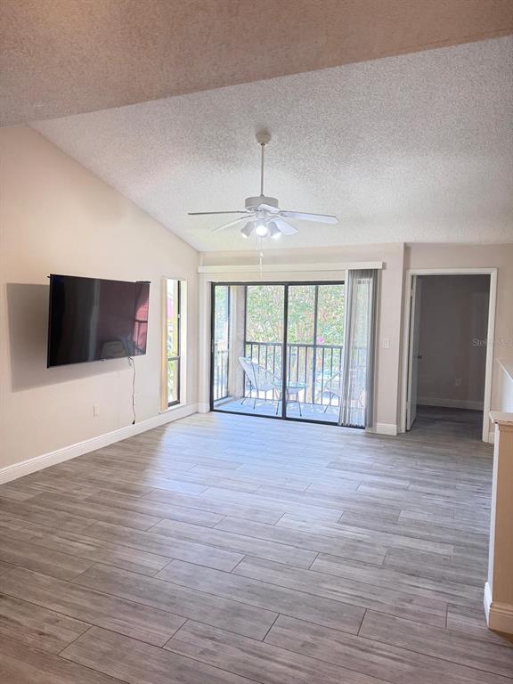 Foto del edificio - 5555 Baywater Dr