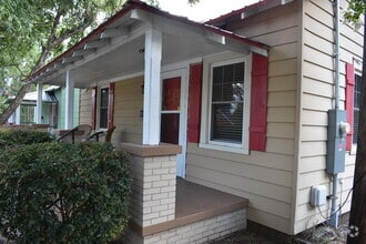 Building Photo - 324 Milledge Rd