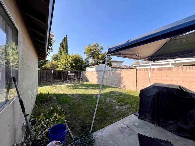 Foto del edificio - Ren Cir