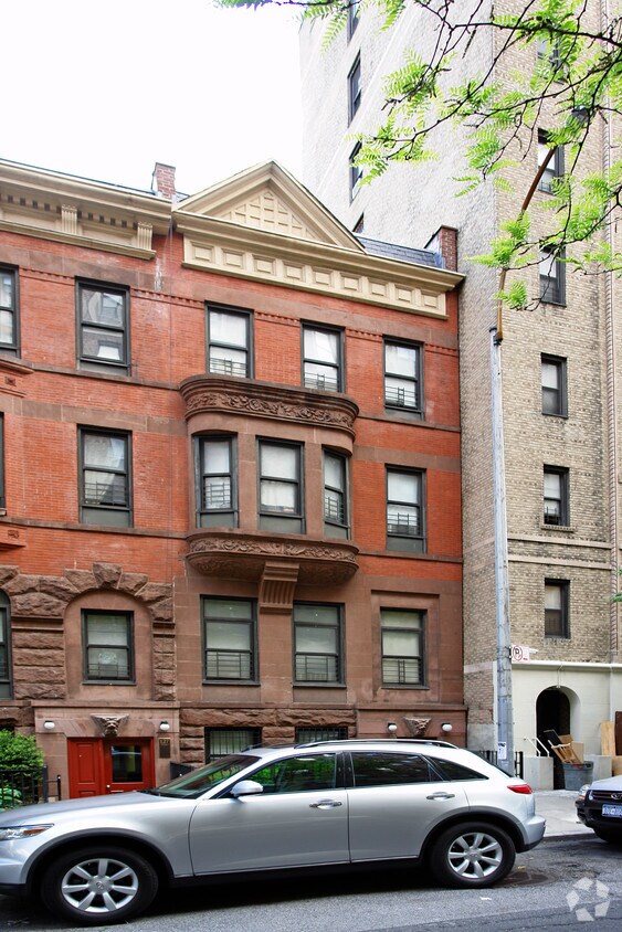 Building Photo - 125 W 93rd St