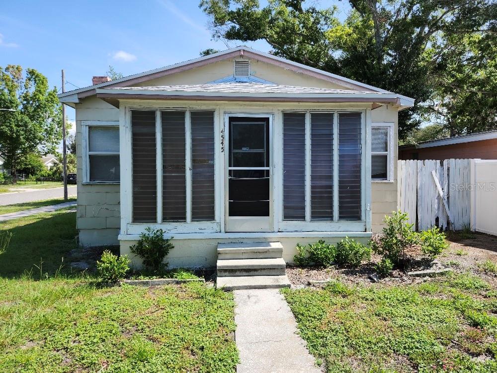 Foto principal - 4545 18th Ave S